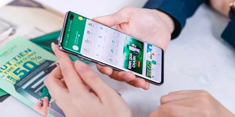 Không nên vay tiền để giải trí